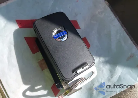 2015 Volvo Xc60 T5/T5 Premier z USA, uszkodzony, nr VIN YV4612RK9F2738168